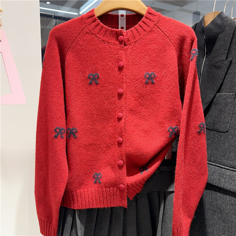 满蝴蝶结单排扣圆领长袖针织开衫