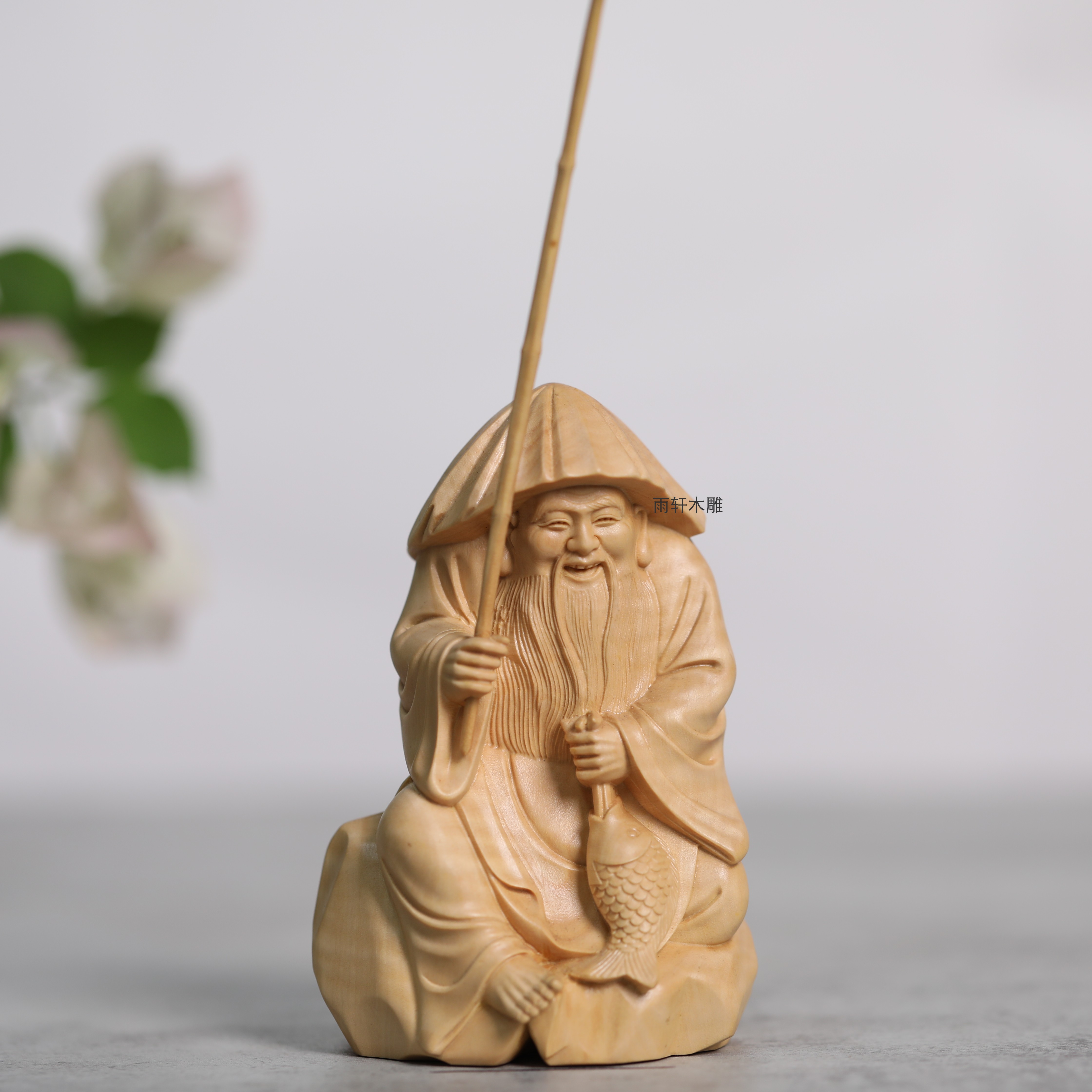 小叶黄杨木雕渔翁得利摆件