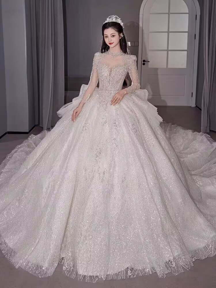 Long -sleeved wedding dress 2023 new bride French high -end heavy work luxury high -end texture main yarn large size long tail winter Long -sleeved wedding dress 2023 new bride French high -end heavy work luxury high -end texture main yarn large size long tail winter