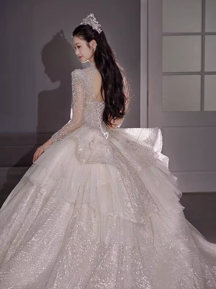 Long -sleeved wedding dress 2023 new bride French high -end heavy work luxury high -end texture main yarn large size long tail winter Long -sleeved wedding dress 2023 new bride French high -end heavy work luxury high -end texture main yarn large size long tail winter