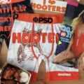 HOOTERS