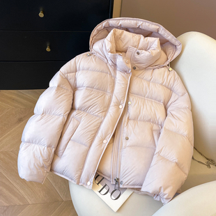小C家 粉色羽绒服女2025新款冬小个子90白鸭绒宽松面包服连帽外套