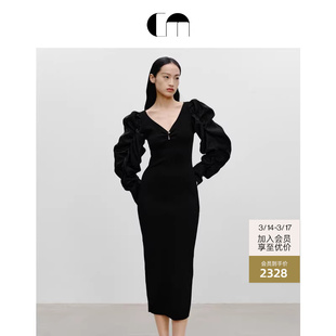 COMME MOI吕燕设计师早春女装针梭拼接V领紧身连衣裙