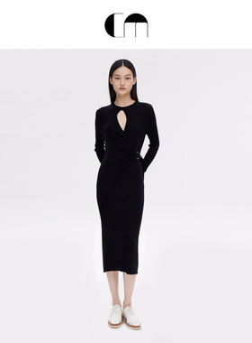 COMME MOI吕燕设计师早春女装通勤优雅黑色交叠针织羊毛连衣裙