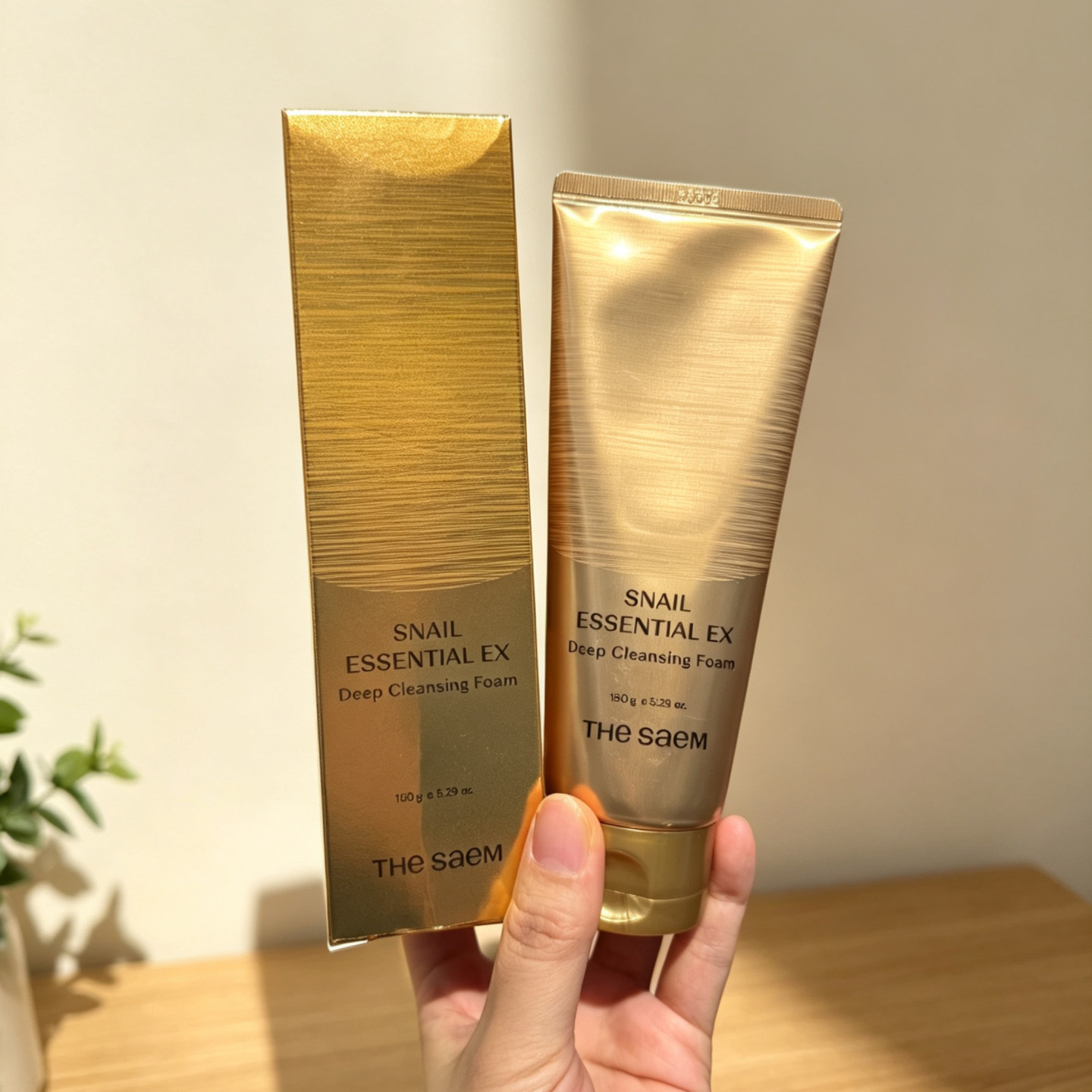现货the saem得鲜黄金蜗牛粘液深层清洁洗面奶150ml 保湿洁面弹力