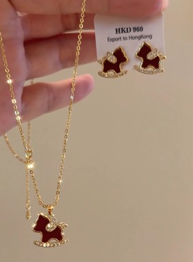 马上有钱本命年小马吊坠项链耳钉