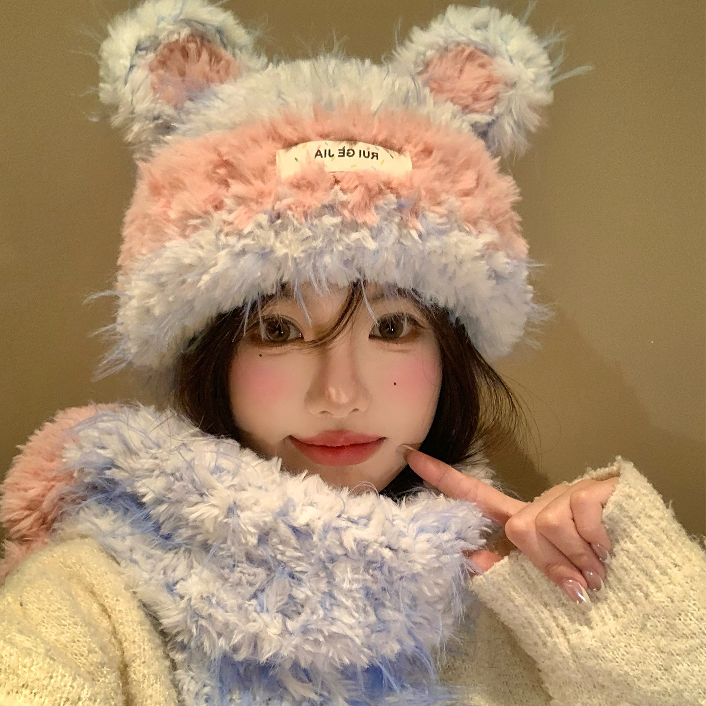 可爱撞色小熊耳朵毛绒针织帽女