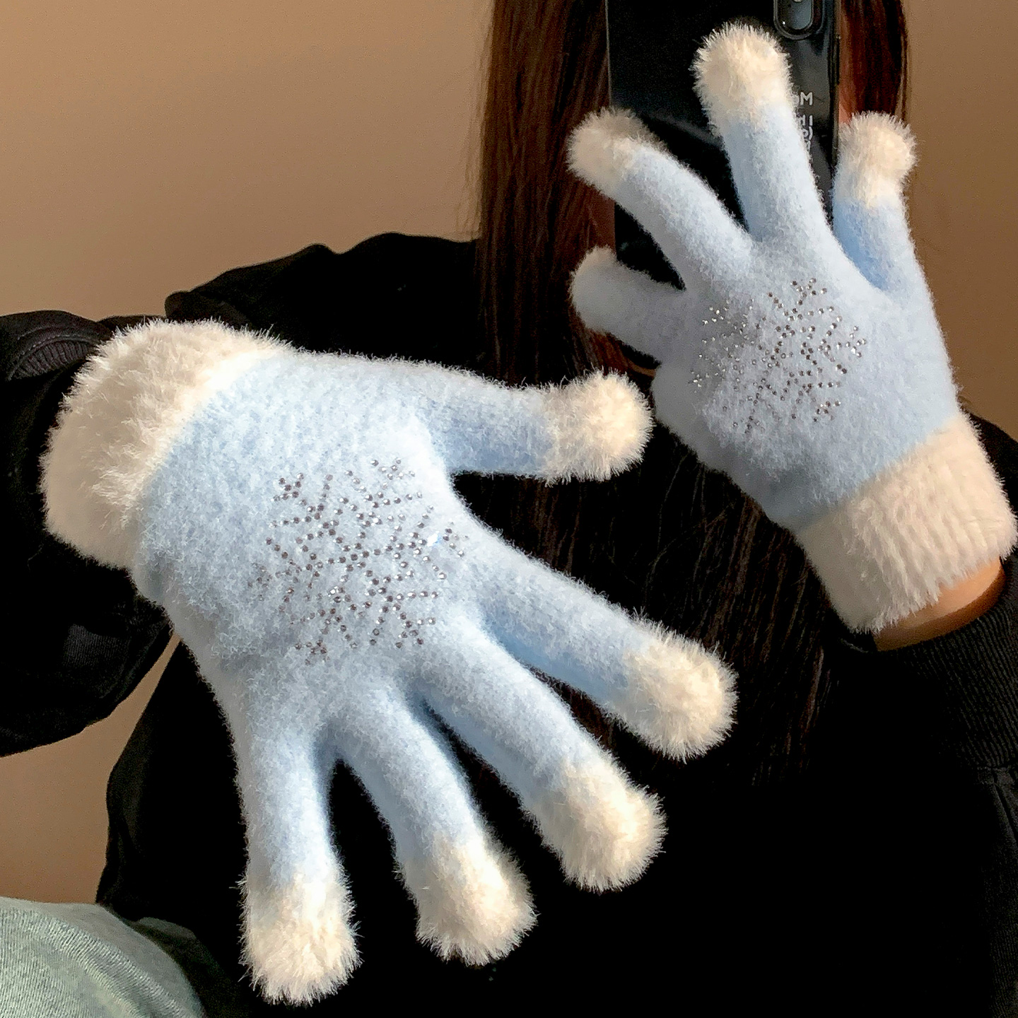 蓝色水钻雪花毛绒针织手套女冬季
