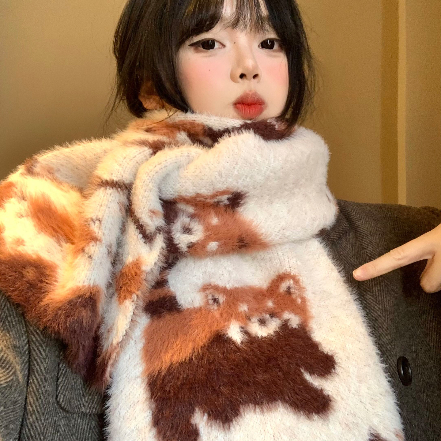 可爱小熊猫仿貂毛绒双面围巾女秋冬季氛围感加厚保暖围脖学生百搭