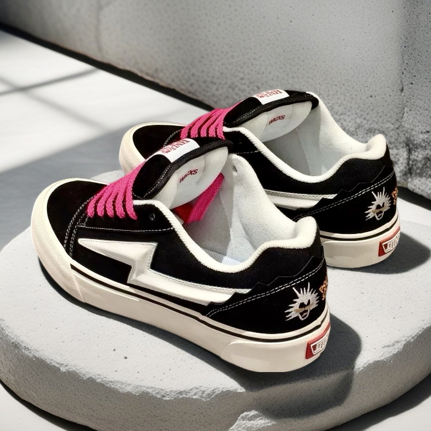 Knu Skool面包鞋低帮鞋复古闪电鞋黑白标板鞋休闲滑板鞋男鞋子女