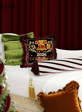TIFFHOME圣诞节装饰抱枕绿色丝绒拉扣靠枕客厅沙发酒店民宿靠垫套