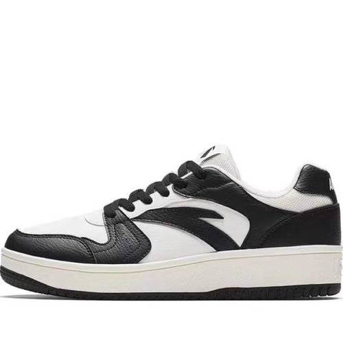 安踏  小灵感 耐磨软底 轻便防水板鞋