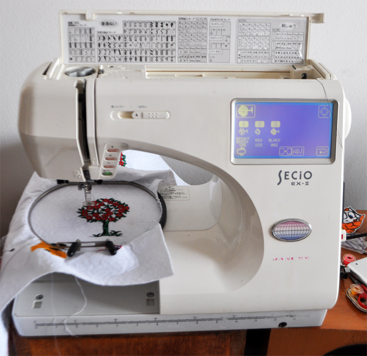 真善美多功能电脑绣花缝纫机