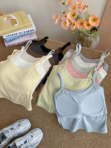 简约带胸垫小吊带遮副乳洋气显瘦