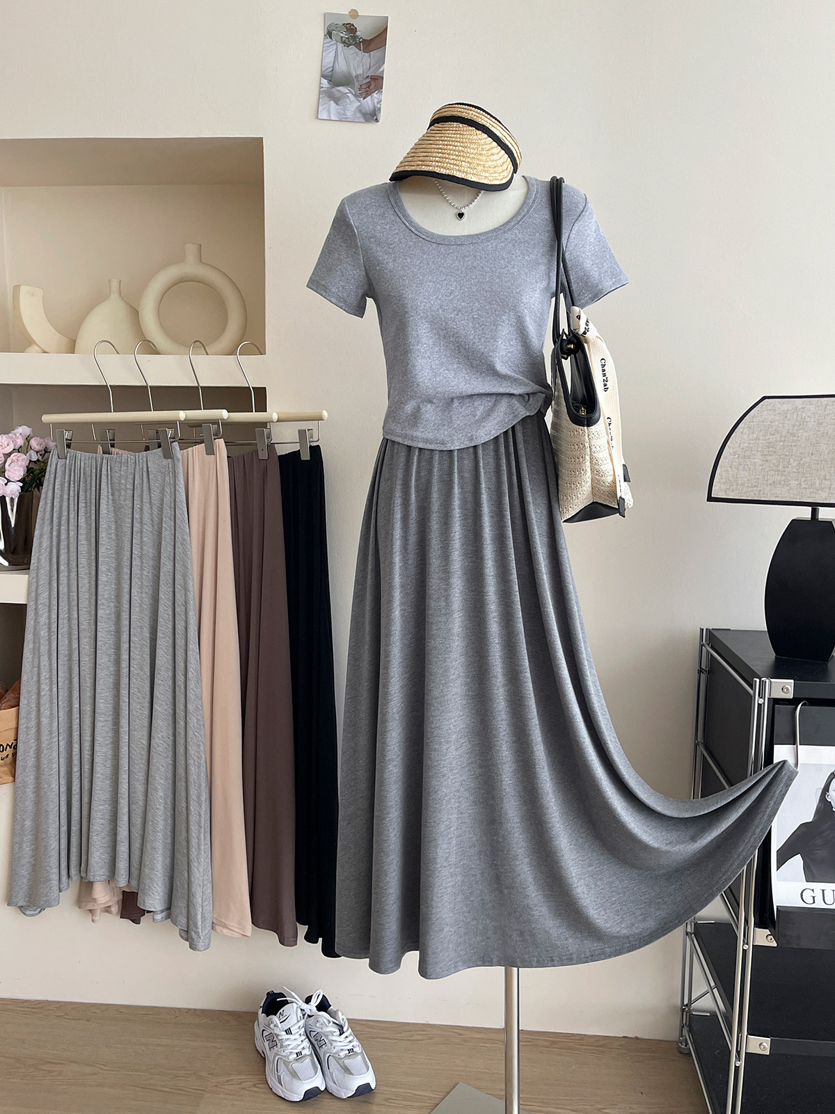 松弛慵懒风冰丝莫代尔百褶半身裙女夏大摆垂感遮胯休闲a字长裙子