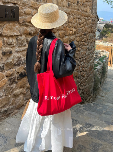红色字母大容量单肩包通勤托特包