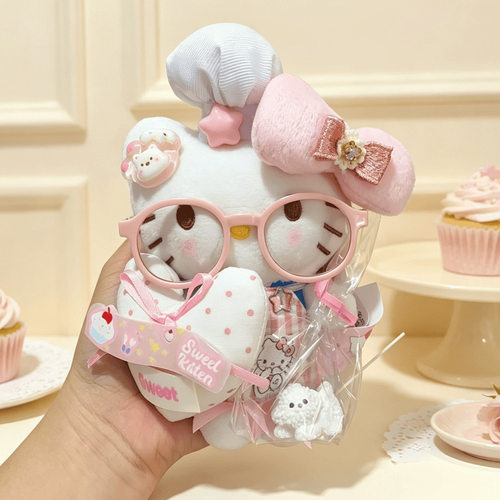 正版爱心粉围裙HelloKitty猫玩偶超萌可爱少女包包挂件摆件钥匙扣