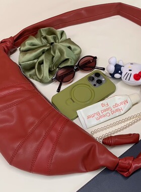 牛角包现货大容量百搭款简约女单肩斜挎包时尚