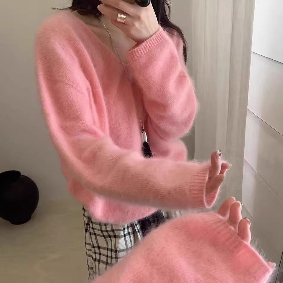 羊绒羊毛毛衣套头女秋冬季韩系松弛风穿搭宽松V领软糯针织打底衫