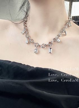 CEROENMI异形半宝石闪钻吊坠