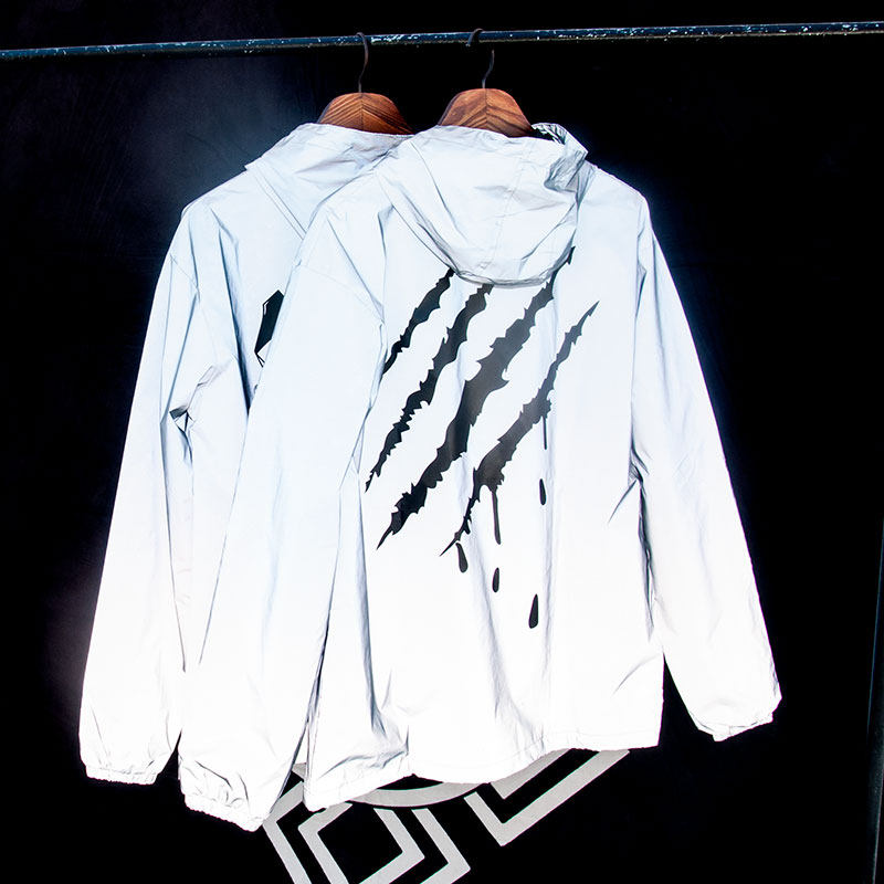 秋季薄双层荧光衣服女长袖冲锋上衣学生全身反光衣男防风情侣外套在类目 男装, 风衣中 - 来自Buy2taobao.com提供专业的淘宝代购服务