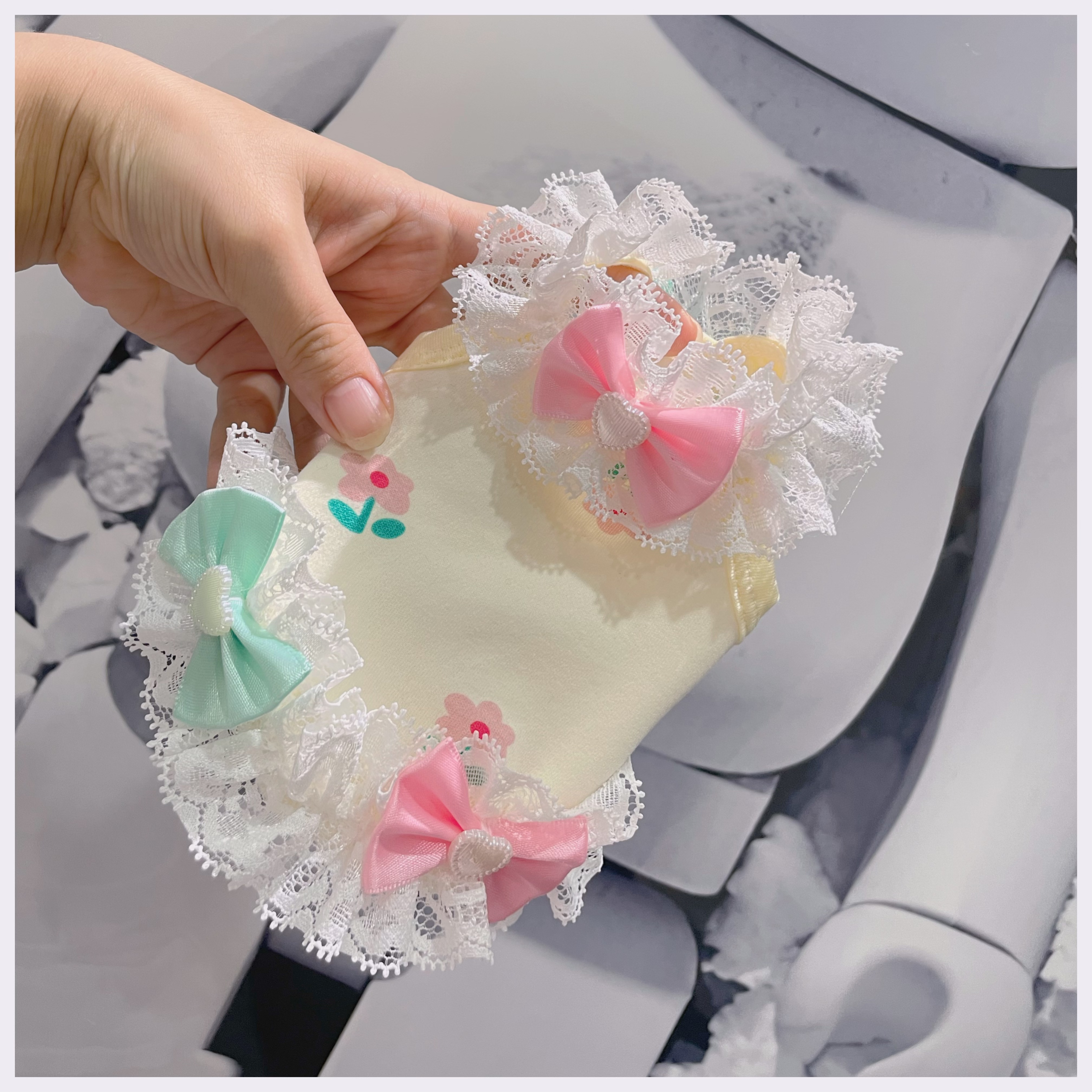 秋冬加绒吊带保暖背心家居服牛奶绒柔软猫狗衣服可爱超小体蕾丝边