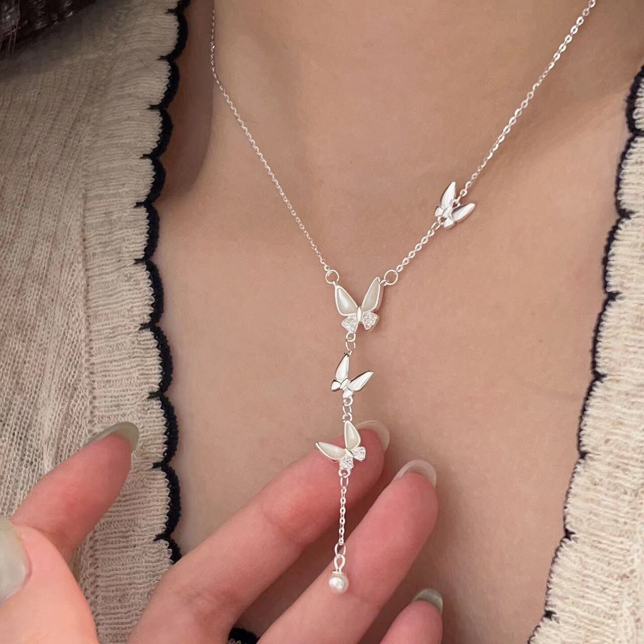 S999足银蝴蝶项链女轻奢小众高级感锁骨链时尚百搭珍珠吊坠可批发