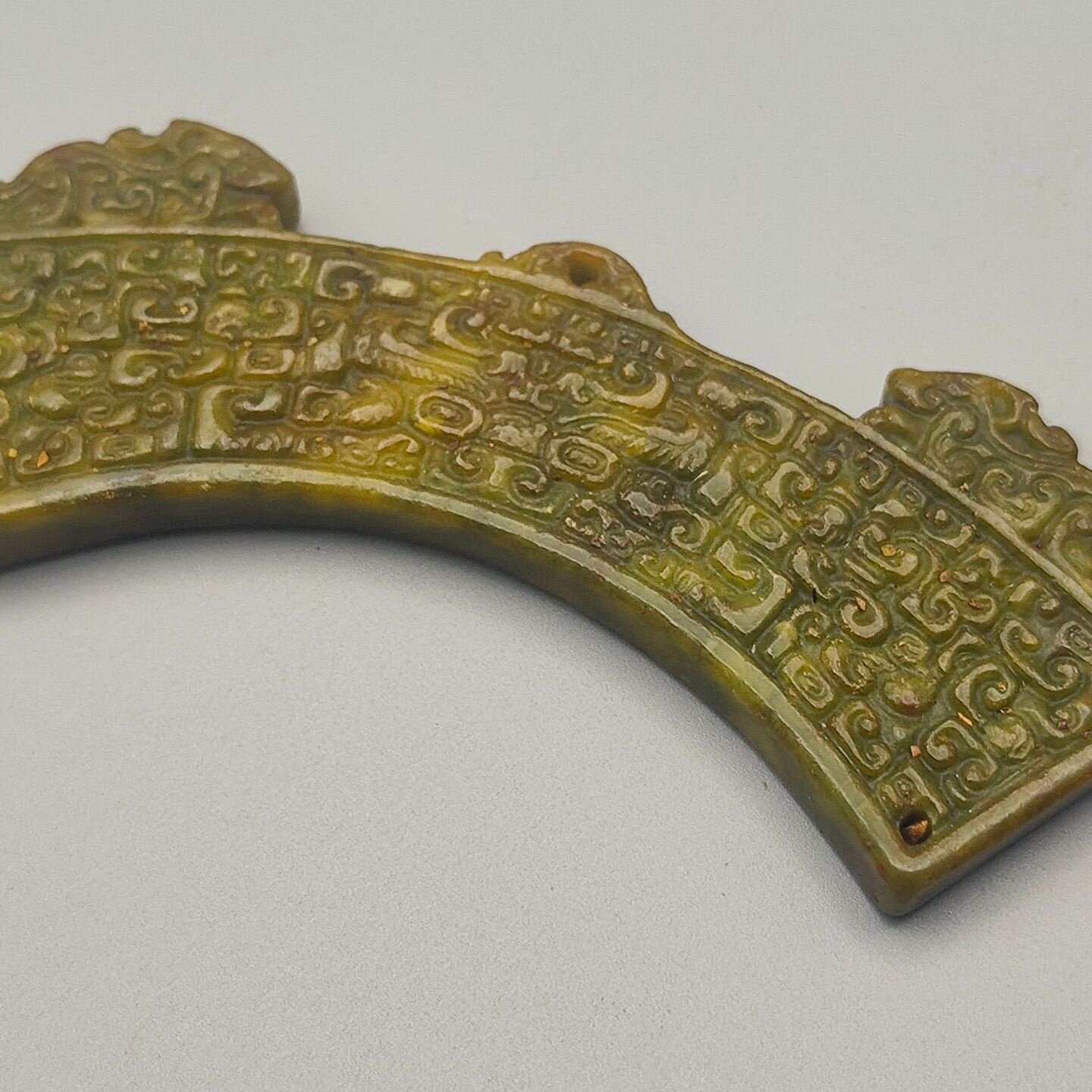 仿古做旧工艺品岫玉雕刻高古玉玉璜双龙玉璧汉服祥云文半圆项链