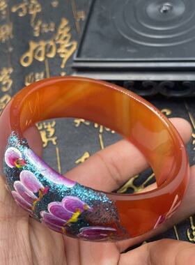 宽胎玛瑙玉石彩绘孔雀雕花玛瑙手镯冰种红绿白色玛瑙玉髓玉手镯