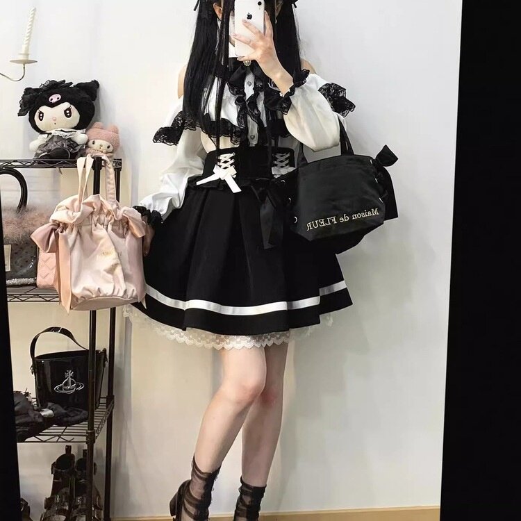 日系甜美蕾丝花边露肩长袖衬衫+Lolita蝴蝶结绑带蓬蓬裙两件套