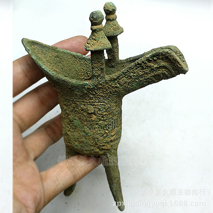 仿古做旧酒杯酒具青铜器摆件批发三脚杯古代酒樽道具家居办公摆件