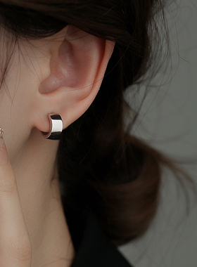 光面耳圈素圈耳环轻奢高级感气质耳钉纯银耳骨钉耳饰2026新款爆款