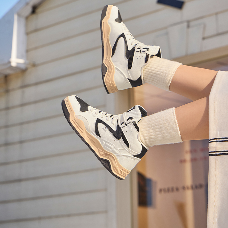 361女鞋运动鞋2025冬季