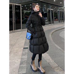 专柜轻奢中长款收腰显瘦保暖羽绒服女2025冬季新款裙摆型过膝外套
