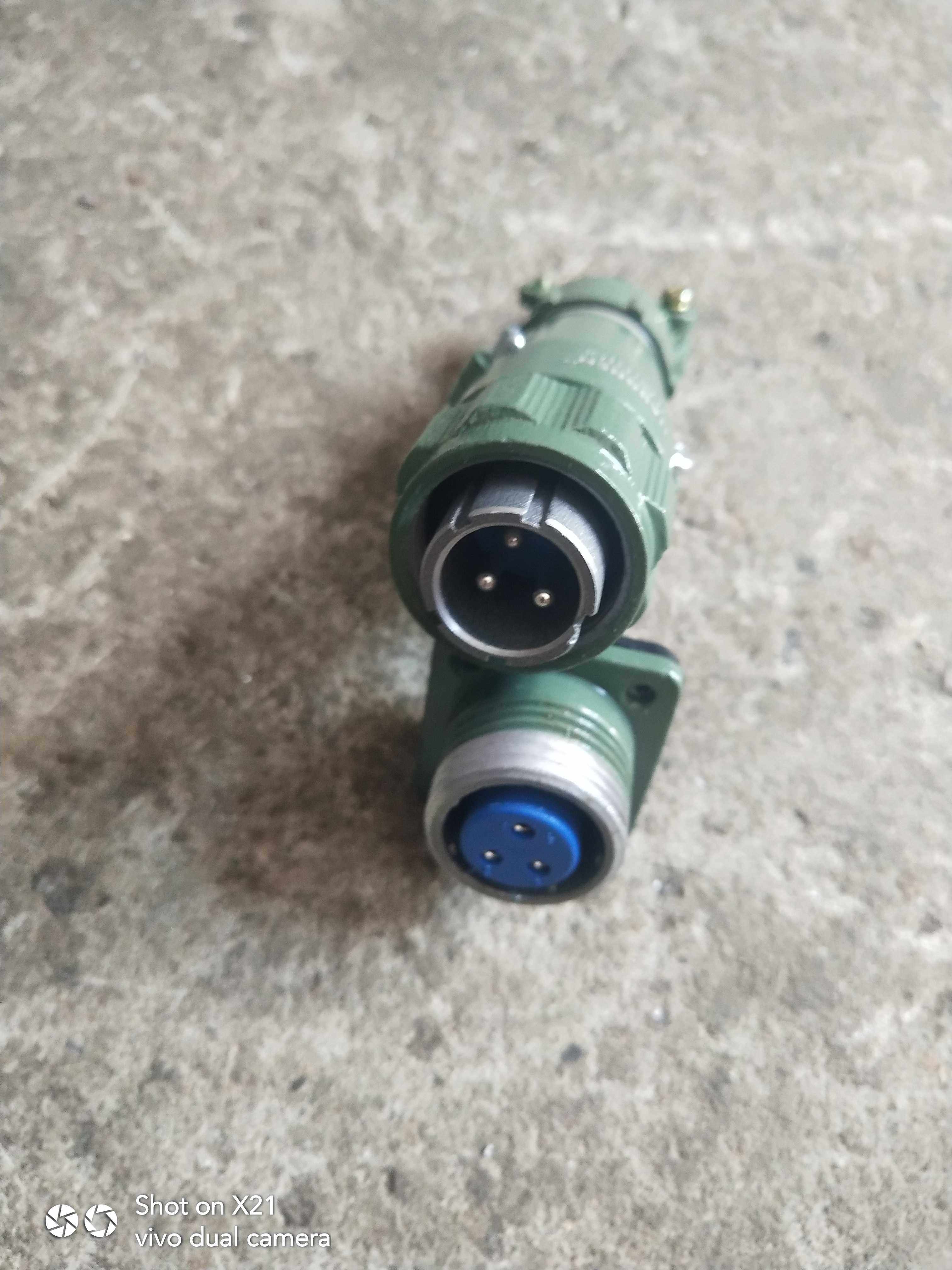 冲床配件沃得精机上二锻脚踏开关配件三芯航空插头/插座机床铣床