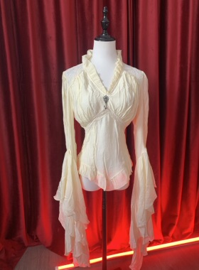 原创气质高级感修身连衣裙女法式复古V领花边短裙TW527