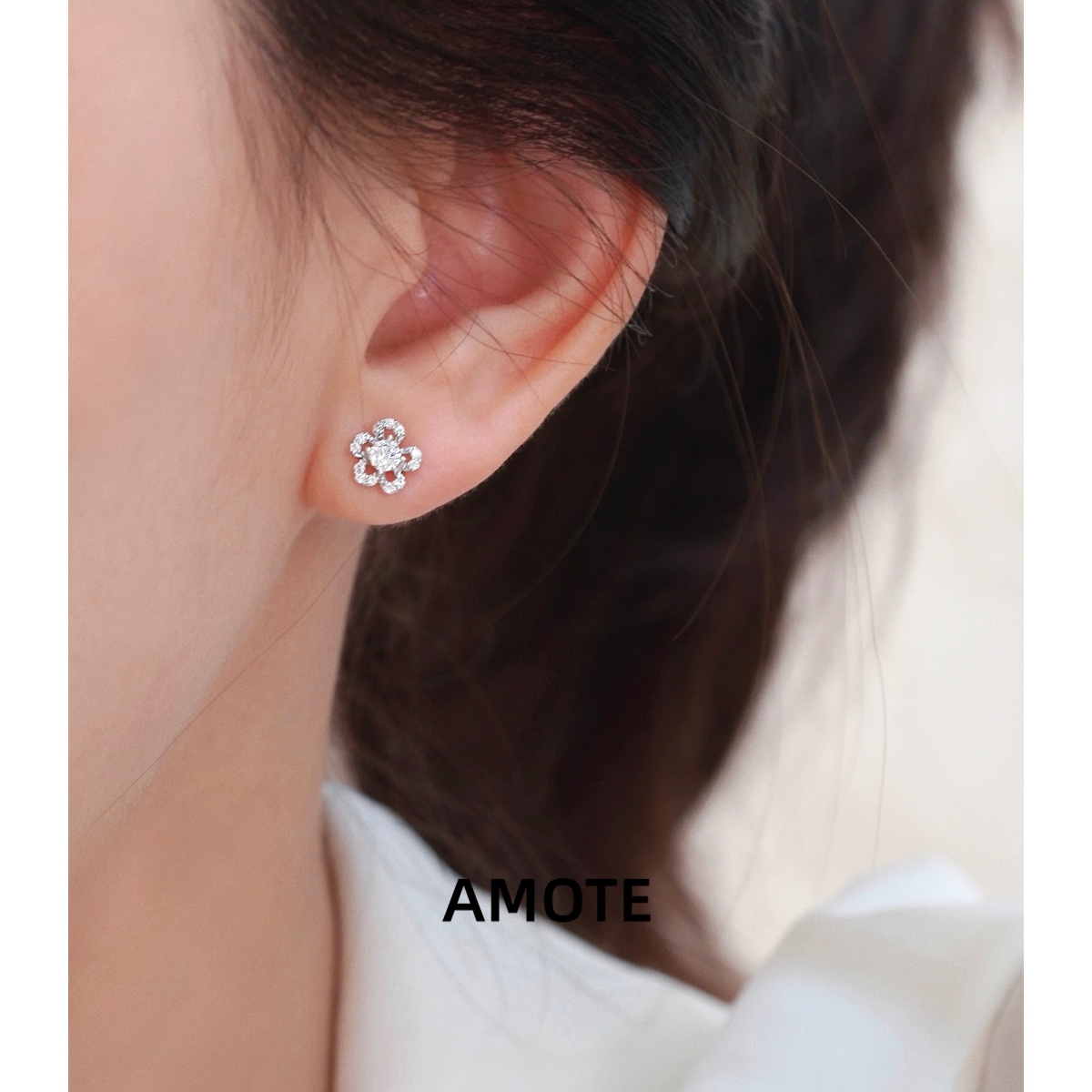AMOTE小清新花朵925纯银耳钉