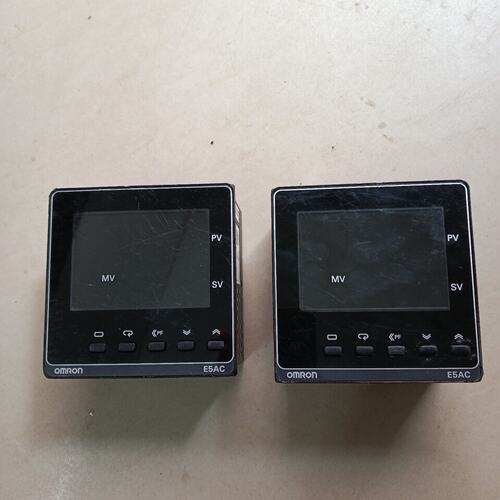 议价欧姆龙温控器E5AC-RX3ASM-800，E5ACC-OX