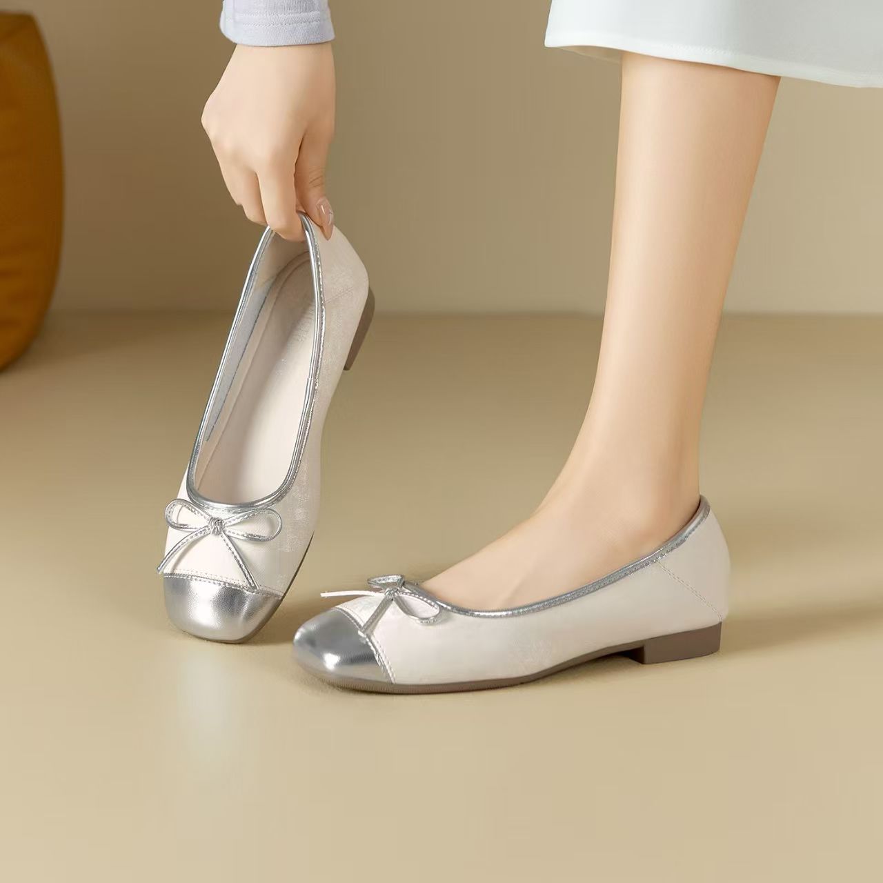 品牌撤柜真皮软底时尚平底女鞋