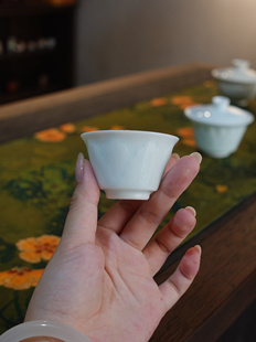 影青陶瓷浮雕茶杯主人杯品茗杯闻香杯家用复古个人泡茶单杯子茶盏