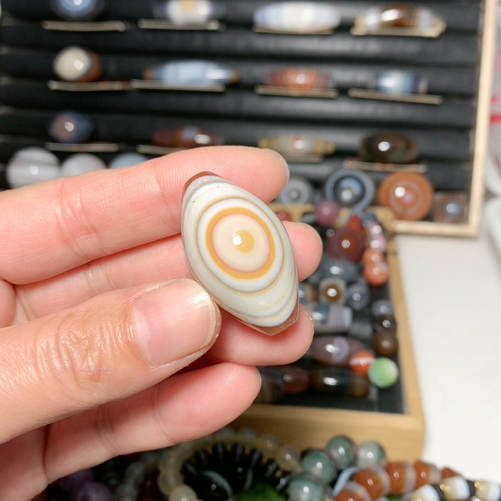 眼睛,珠宝/钻石/翡翠,颈饰,淘宝优惠券,粉丝福利购,淘宝优惠卷