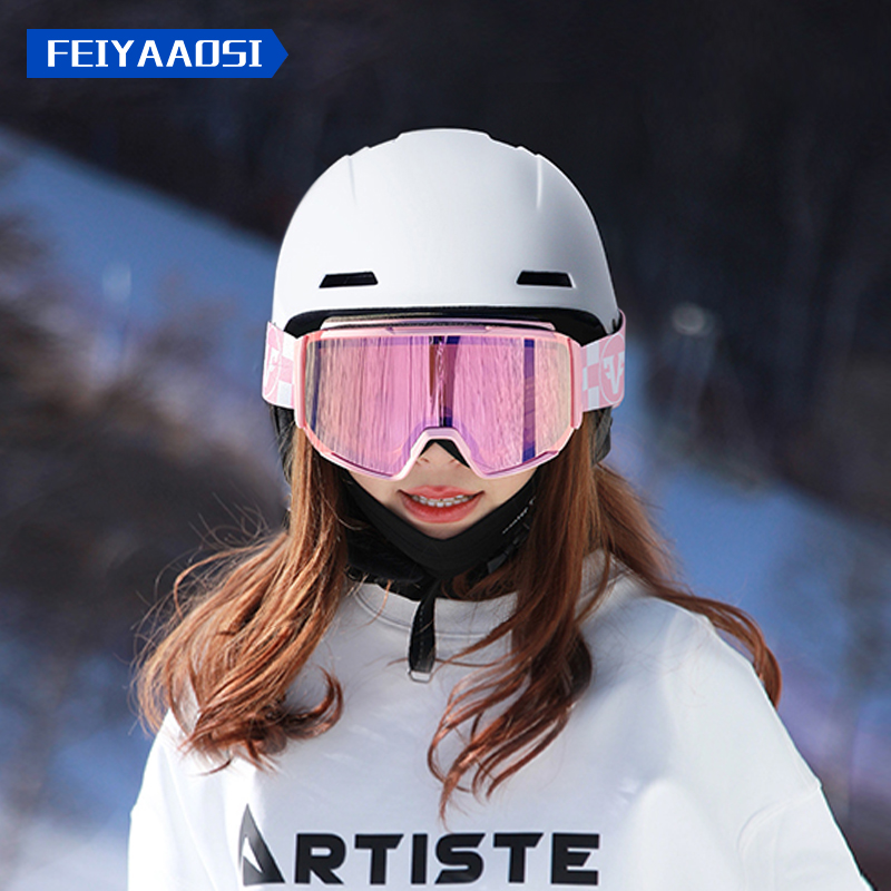 滑雪头盔单板雪盔装备双板成人头盔滑雪安全帽女全套男专业硬盔