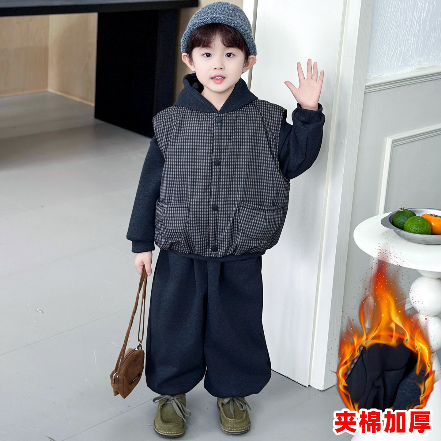 男童秋冬装三件套2025新款儿童韩版加绒卫衣套装夹棉马甲帅气衣服