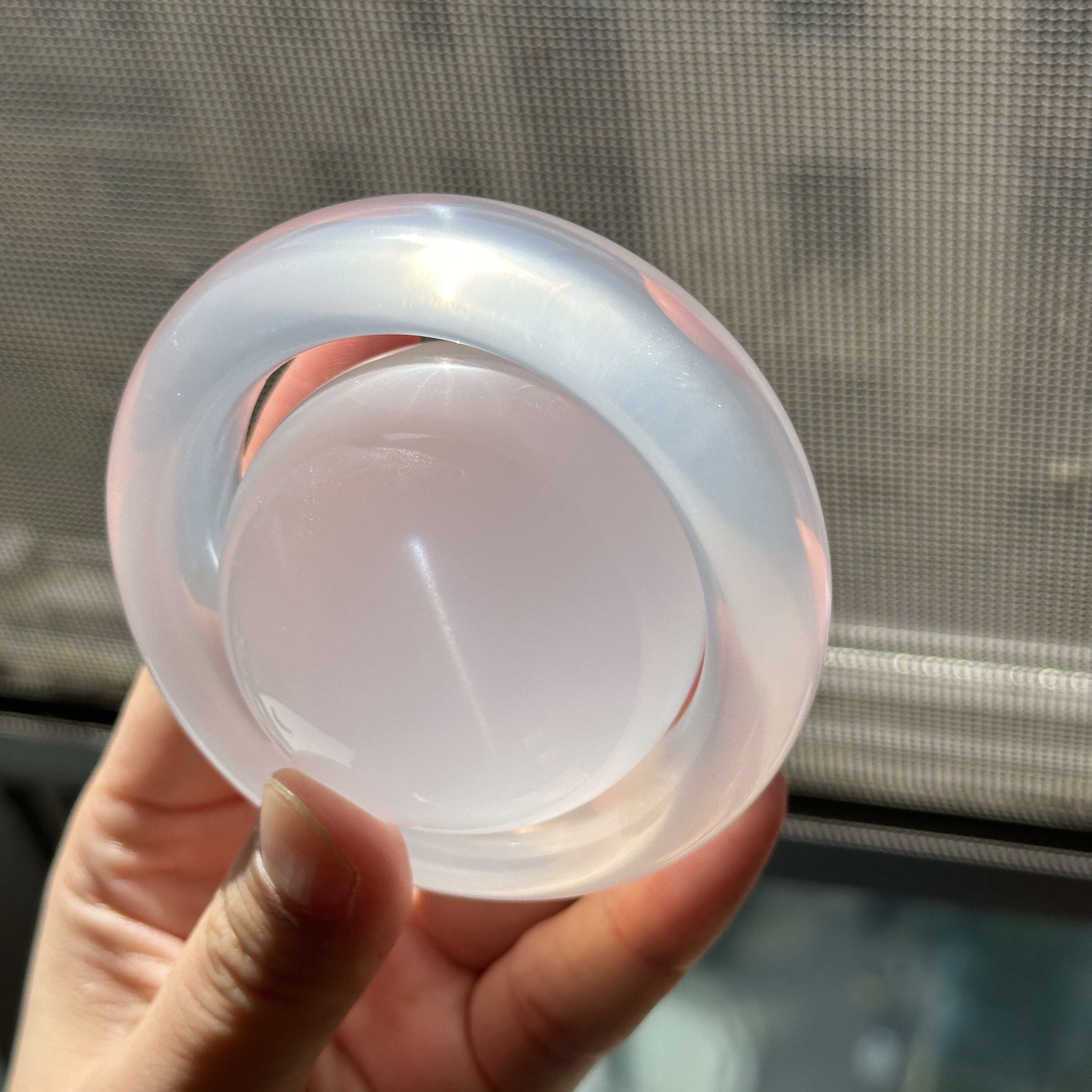 做过最漂亮的奶白晶手镯58.5圈口21.6宽12.2厚 猫眼加星光