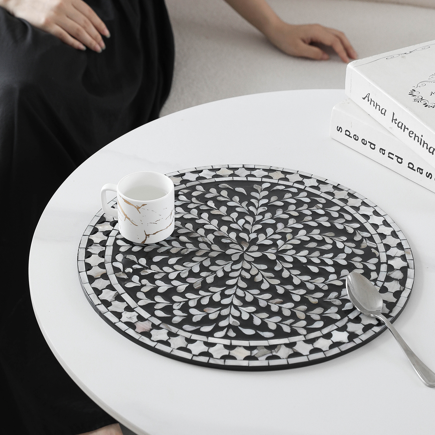 欧式中古风贝壳餐垫高级感圆形桌面装饰西餐垫侘寂风家用隔热垫子