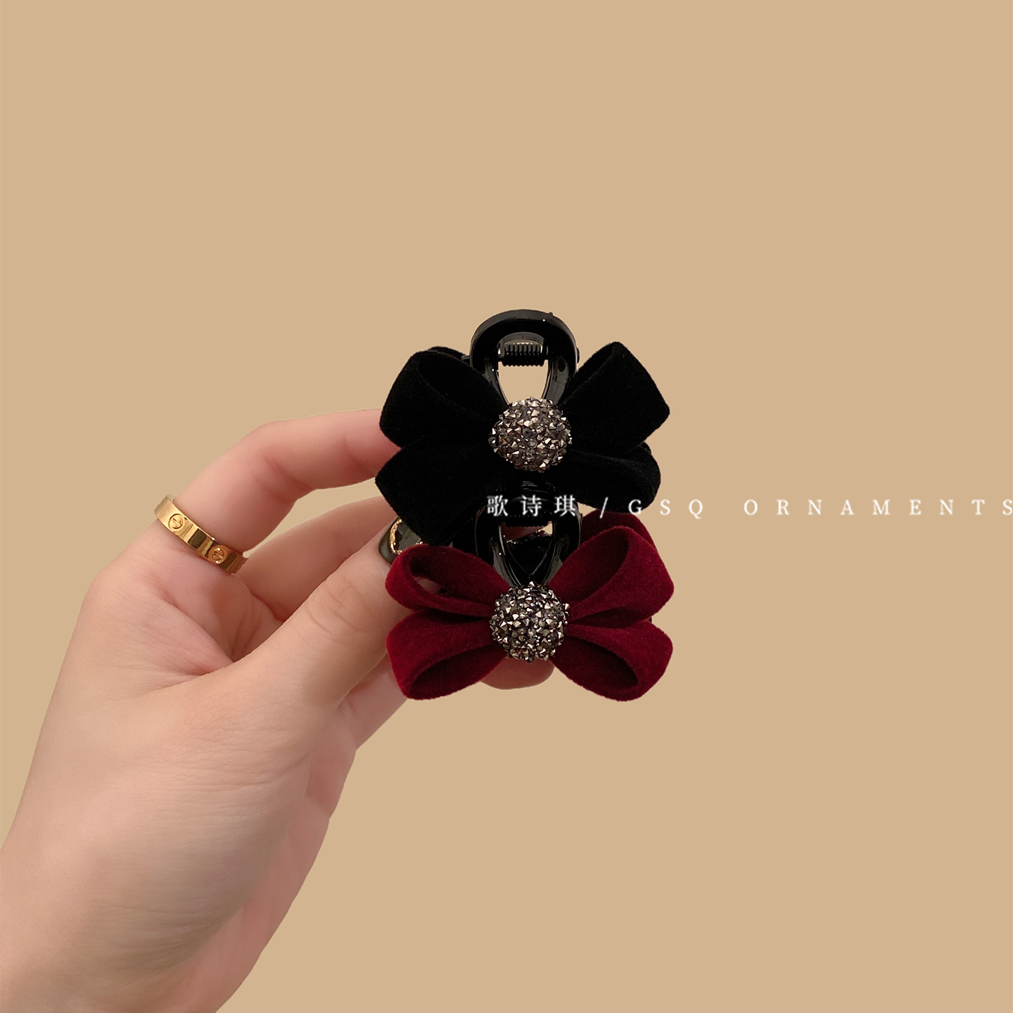 复古丝绒后脑勺半扎发鲨鱼夹