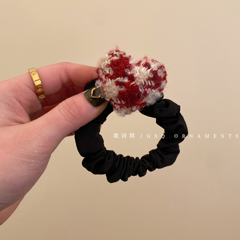 法式简约毛绒爱心发圈