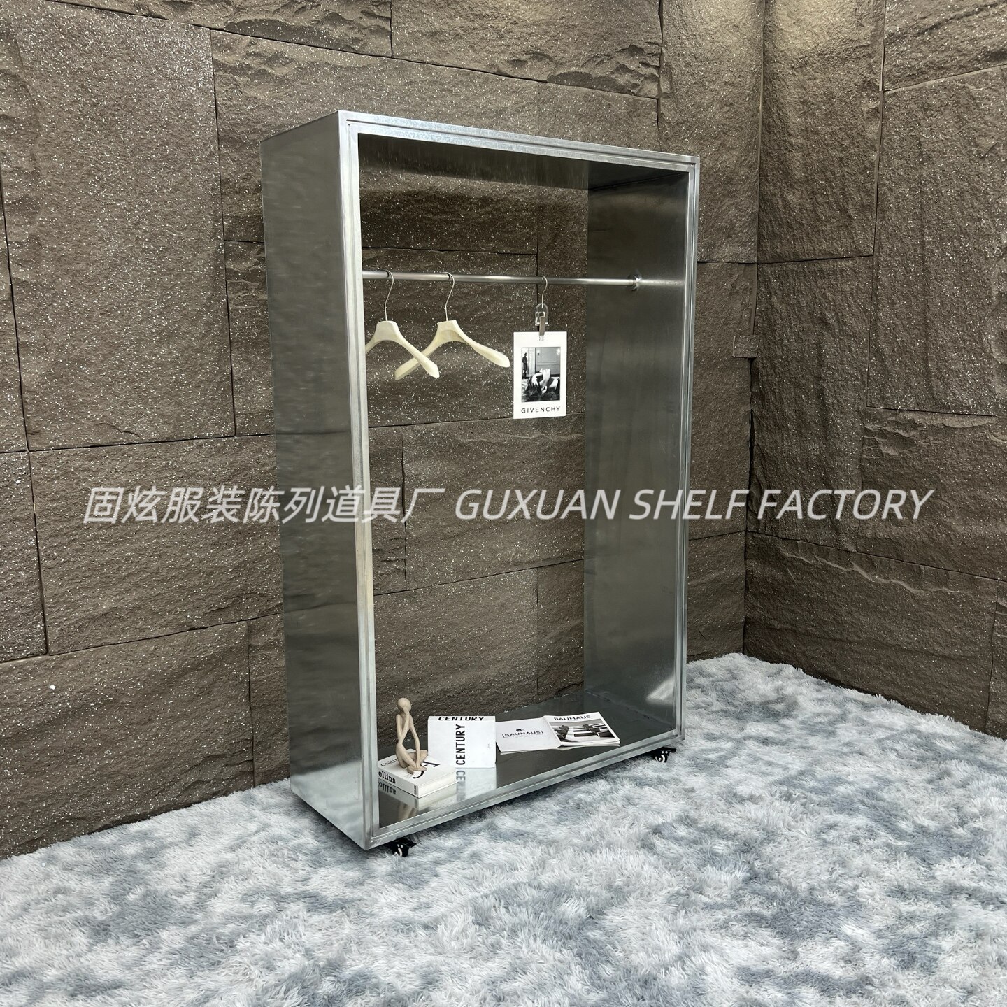 服装店工业风男装落地式展示架潮牌买手店可移动挂衣架陈列展示柜