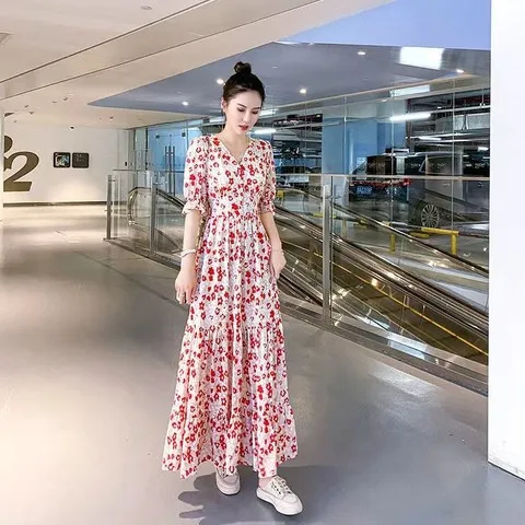 连衣裙2025复古法式修身雪纺新款夏V领短袖长裙子碎花女波点显瘦