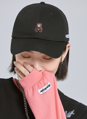 KEIOS 咖啡小熊老爹帽 黑色刺绣软顶帽
